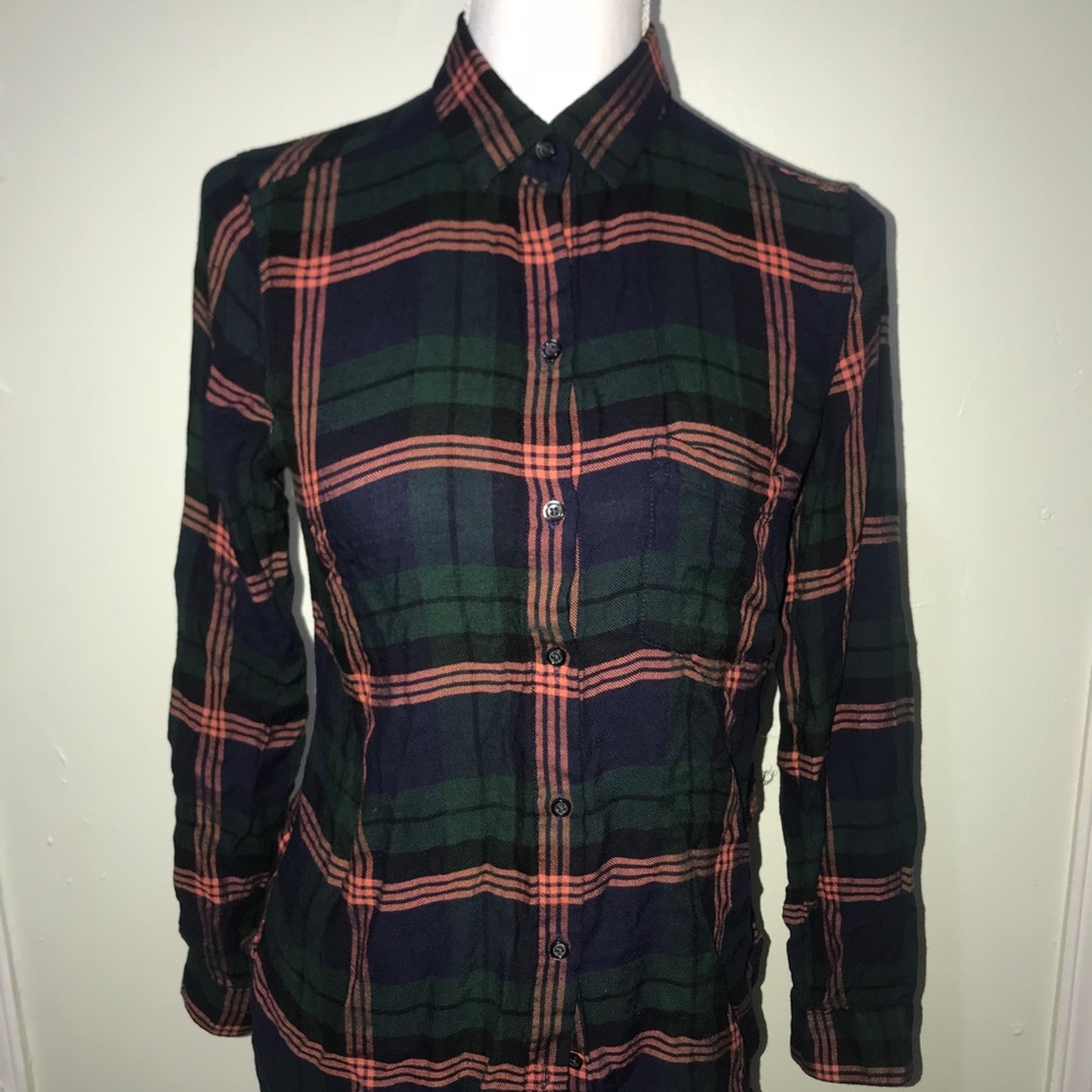 old navy plaid button shirt
